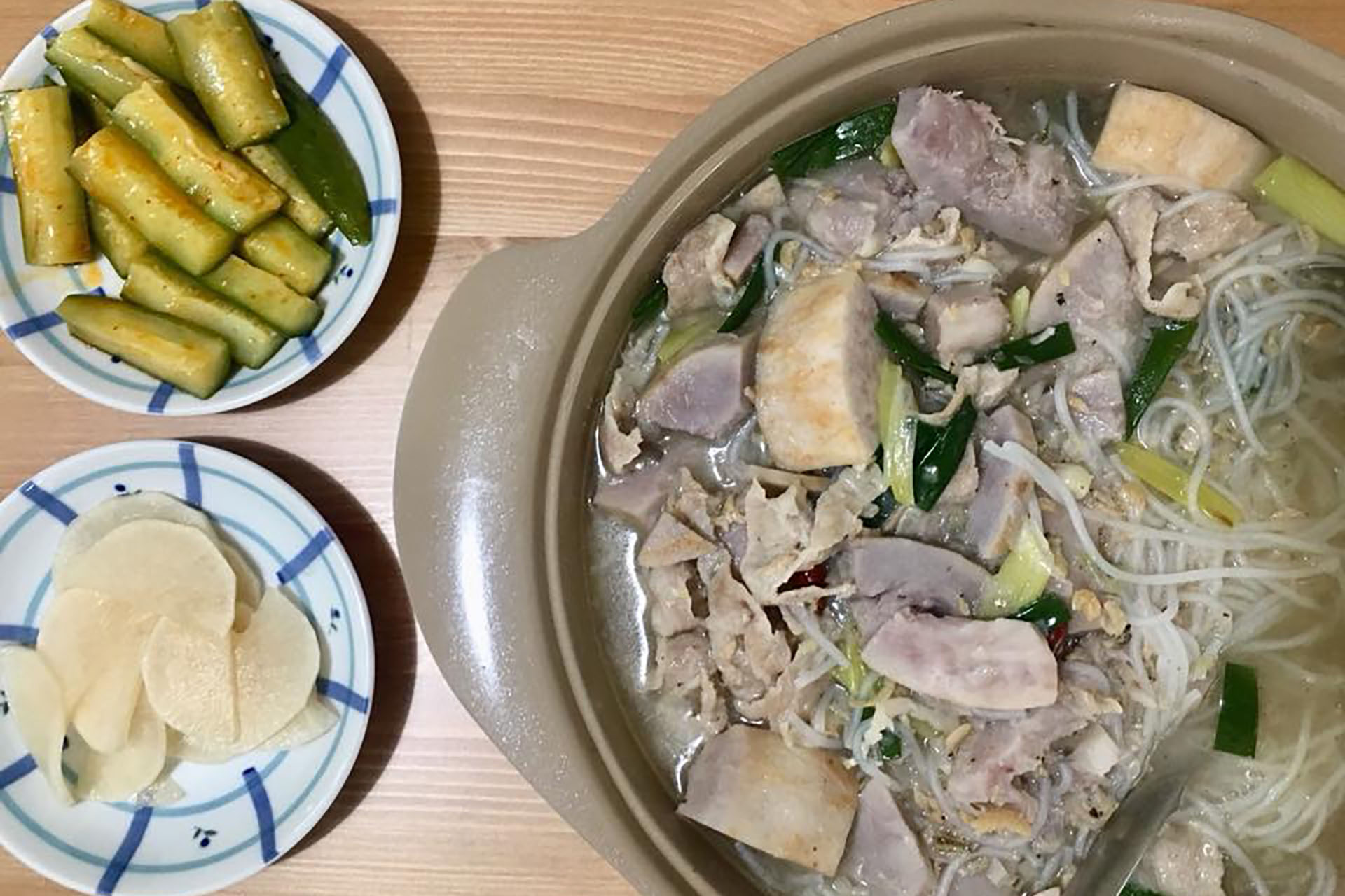 Taro and pork rice noodle soup