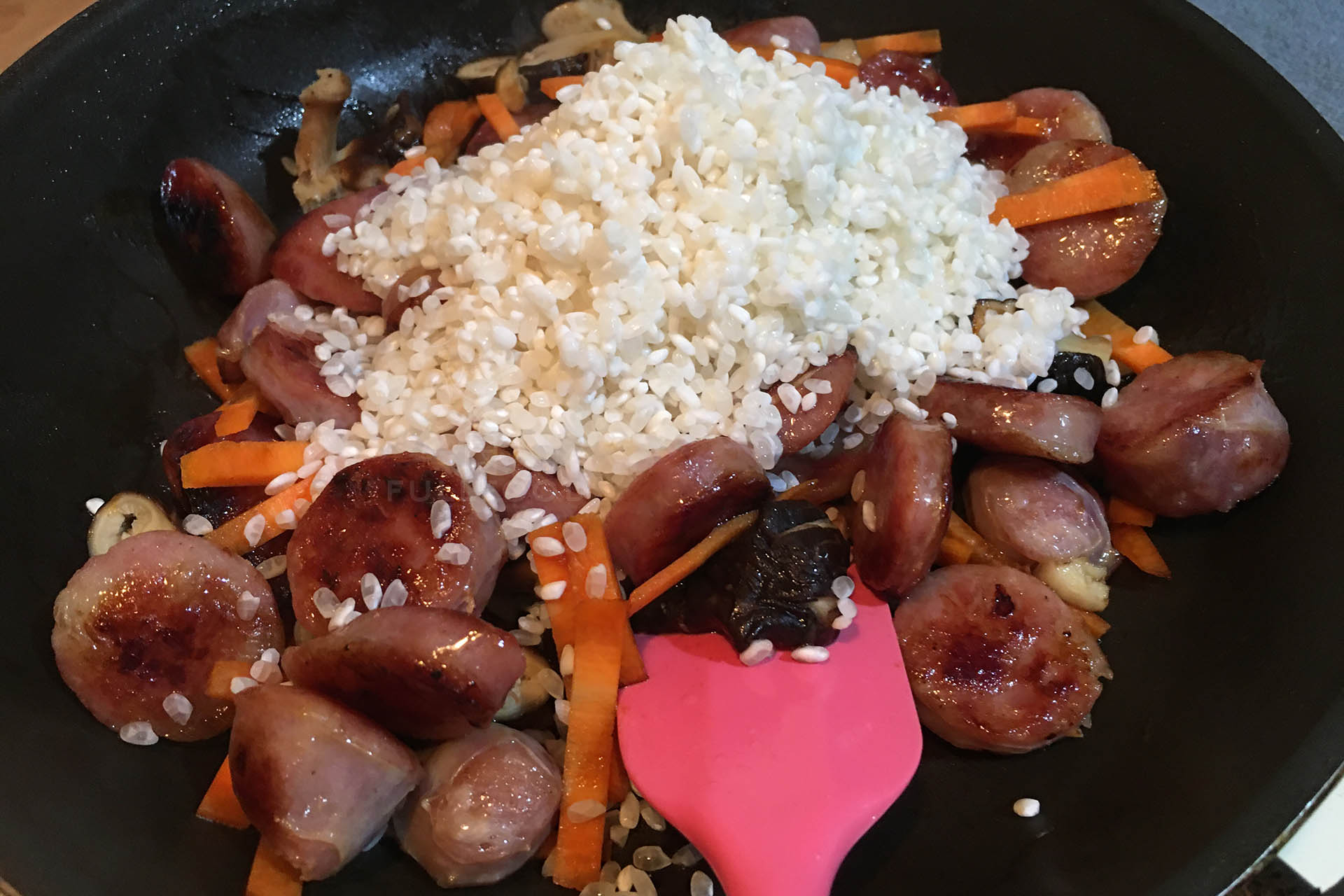 taiwanese-sausage-rice-02