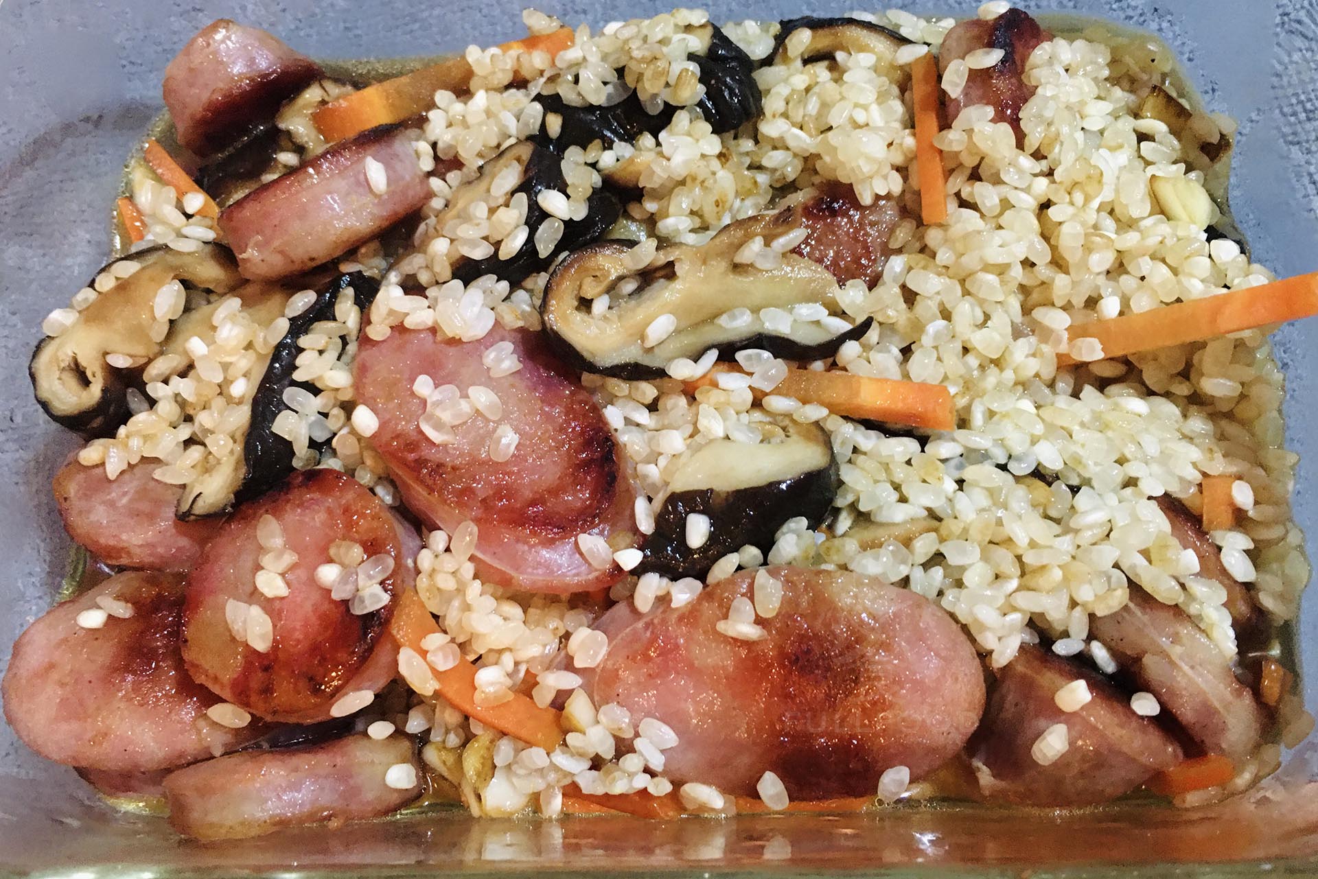 taiwanese-sausage-rice-before-steaming