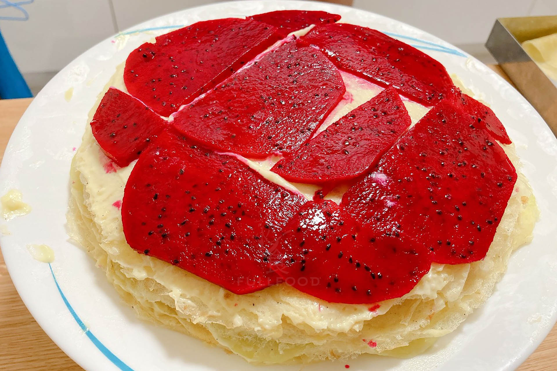 mille crpep - 12 dragon fruit layer